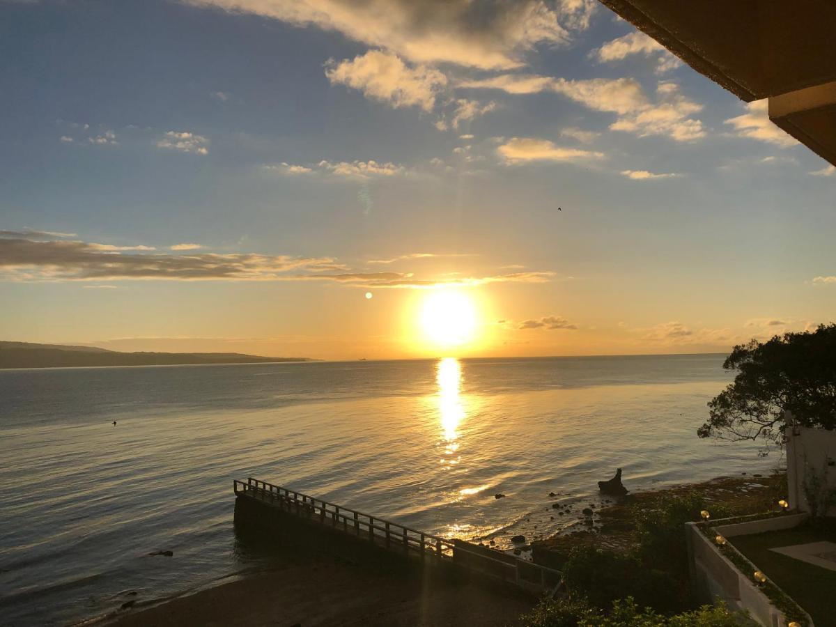 Wuthering Heights Bed & Breakfast By The Sea Dumaguete City Exteriör bild