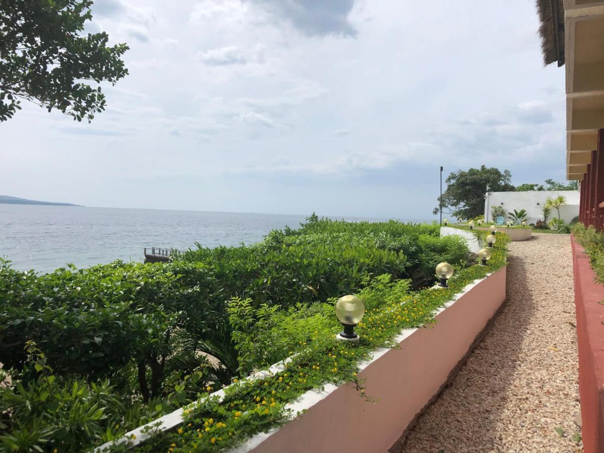 Wuthering Heights Bed & Breakfast By The Sea Dumaguete City Exteriör bild
