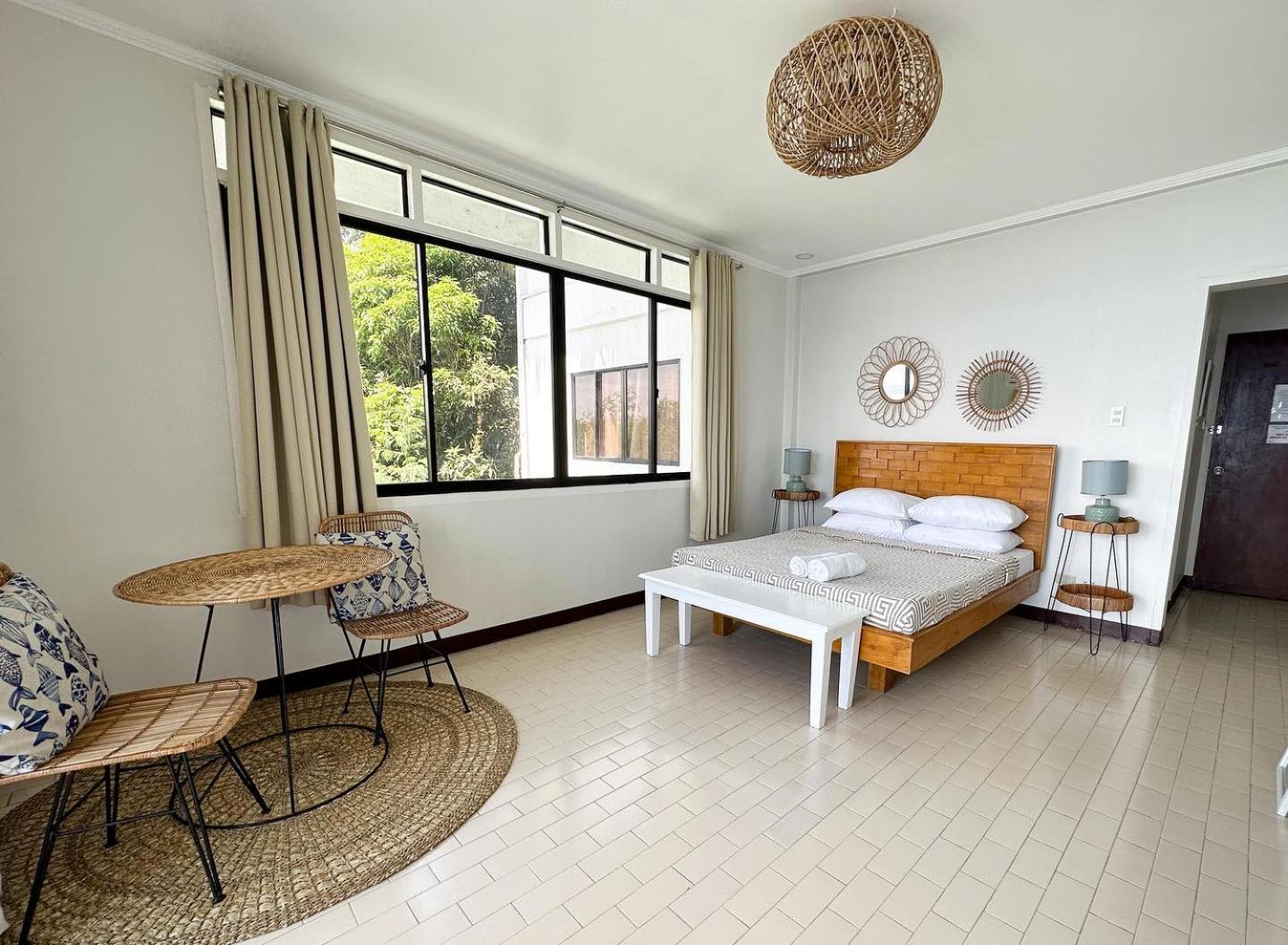 Wuthering Heights Bed & Breakfast By The Sea Dumaguete City Exteriör bild