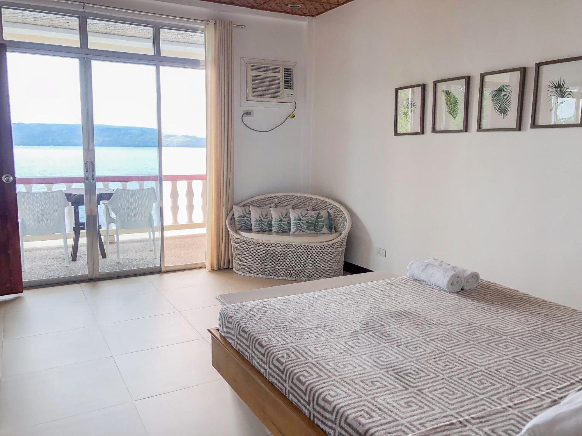 Wuthering Heights Bed & Breakfast By The Sea Dumaguete City Exteriör bild