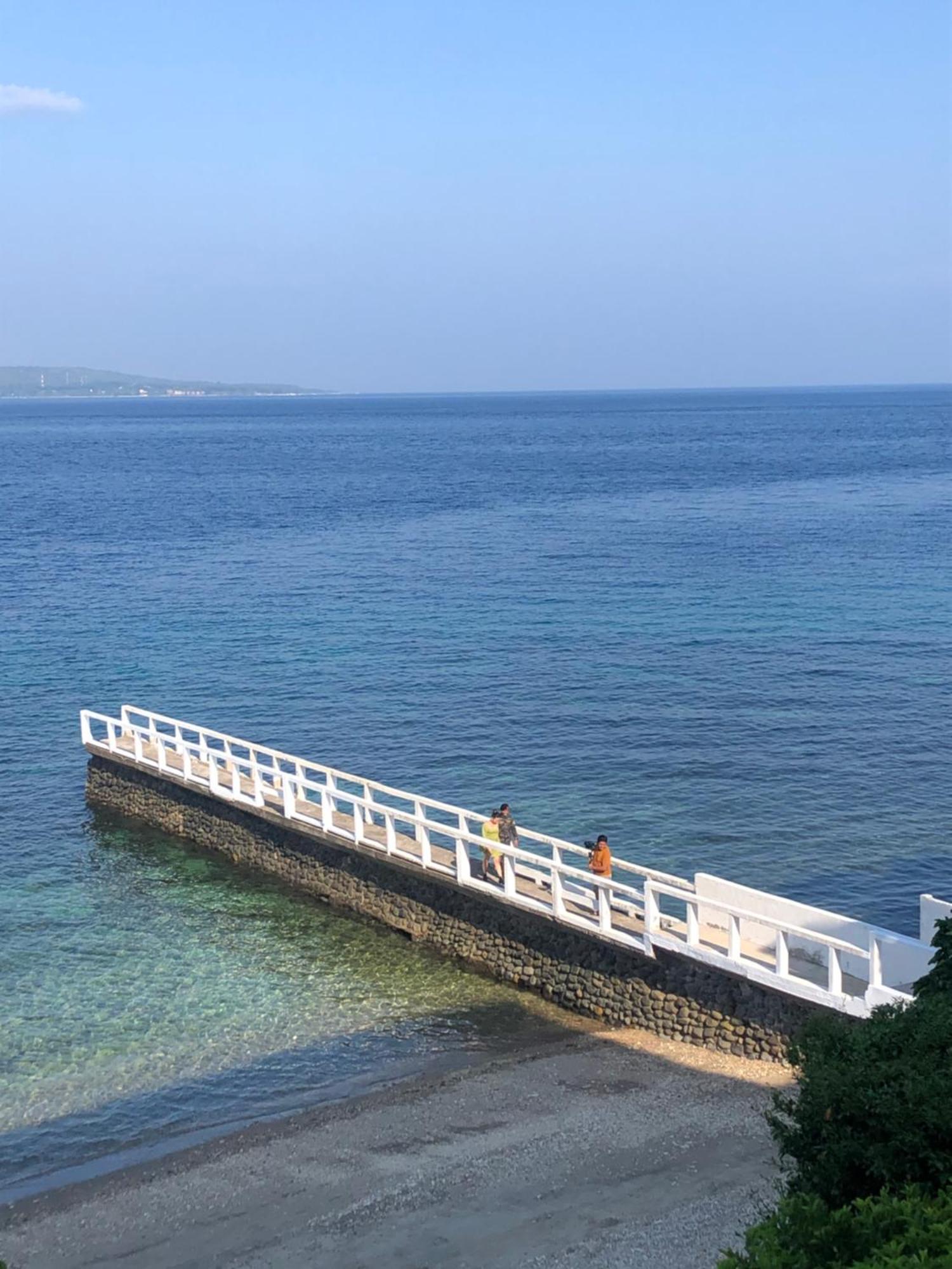 Wuthering Heights Bed & Breakfast By The Sea Dumaguete City Exteriör bild