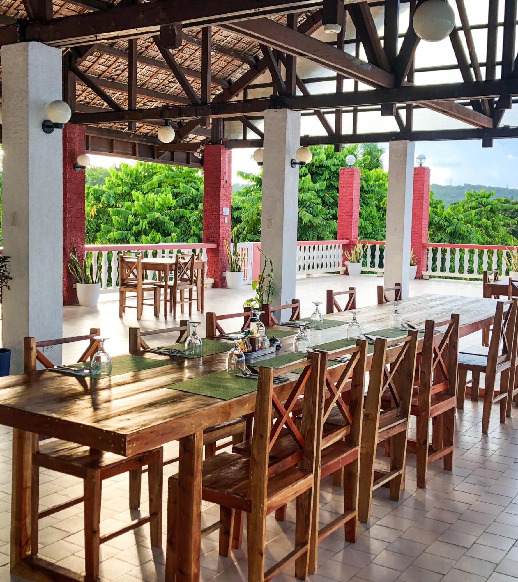 Wuthering Heights Bed & Breakfast By The Sea Dumaguete City Exteriör bild