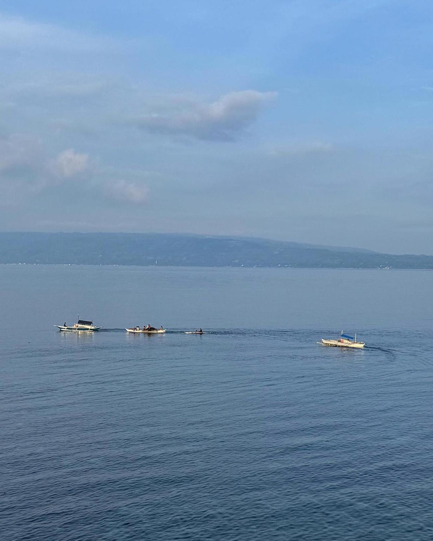 Wuthering Heights Bed & Breakfast By The Sea Dumaguete City Exteriör bild